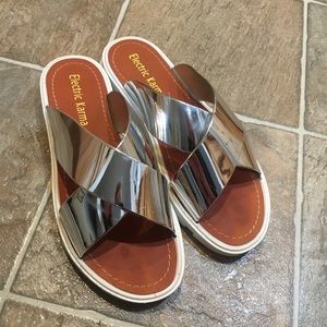 Electric Karma silver white metallic slides sandal